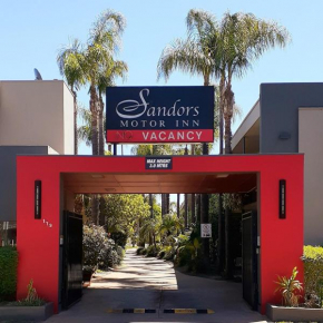 Sandors Motor Inn